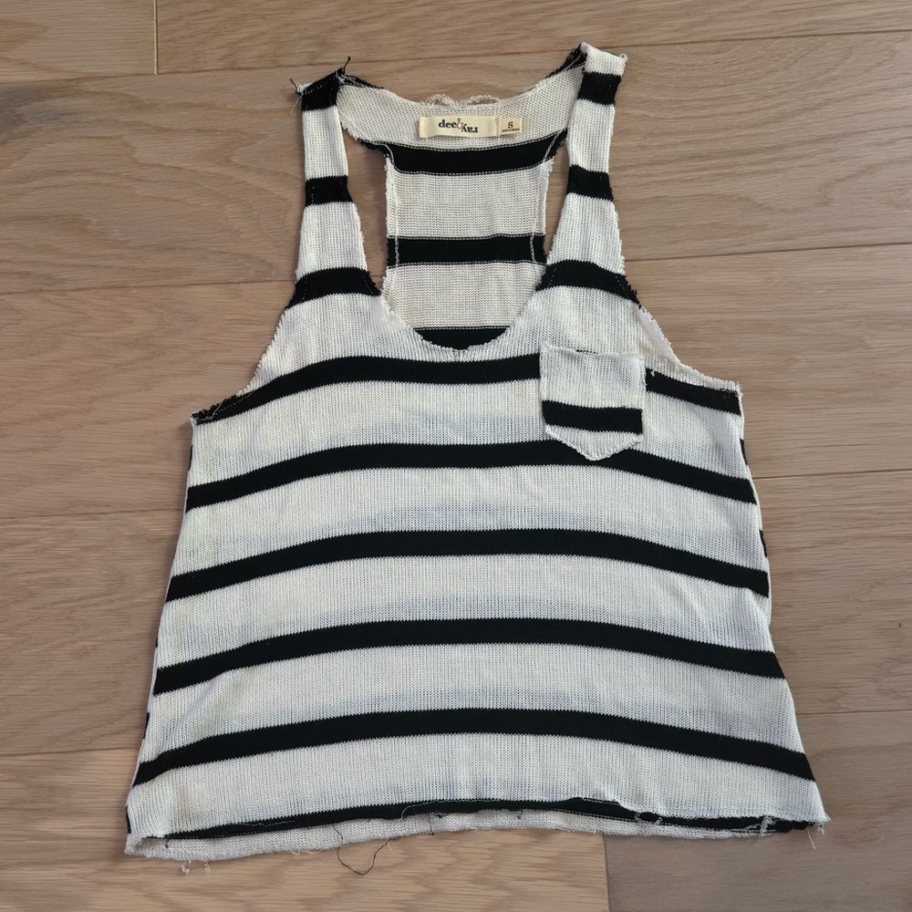 Dee & Ray Nordstrom Women Ivory and black Striped Cropped Tank Top Size Small